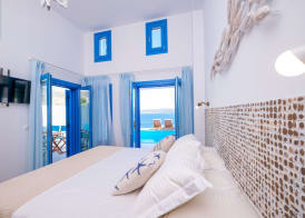 Aelia Collection Suites - Adults Friendly 5