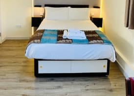 Almond Tree Hotel 3