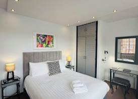 Charlotte House Hotel 3
