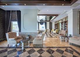 Oz Hotels Sui 4