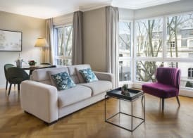Warwick Reine Astrid - Lyon 3