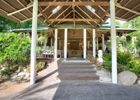 Crystal Bay Yacht Club Beach Resort 3