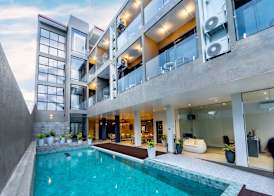 Sky Beach Maldives - Dhiffushi 5