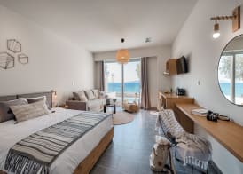 Villa Di Mare Seaside Suites 3