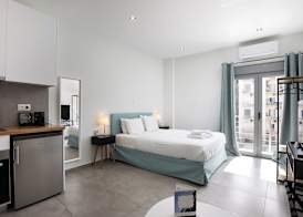 The Omnia Collection Pagrati 3