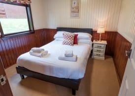 Birch Lodge 19 with Hot Tub 2