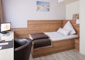 Hotel Hangelar 5