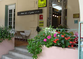 Logis Hôtel Restaurant Grand Hôtel de Lyon 2