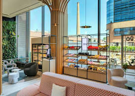 Labtwentytwo Barcelona, a Tribute Portfolio Hotel by Marriott 4