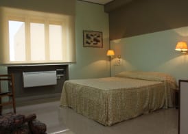 Hotel Plaza 4