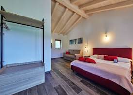 Tenuta Della Casa 3