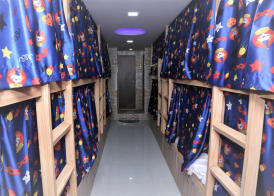 Delta Dormitory - Hostel 4