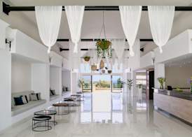 Louis Paphos Breeze 2