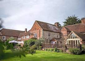 Howfield Manor Hotel 3