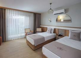 Monk Resort Hotel 5
