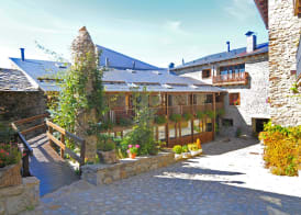 Hotel Casa Cornel 4