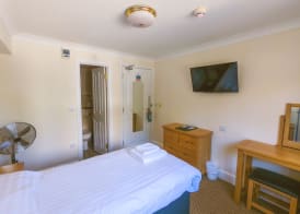 The Grove Hotel 5
