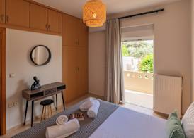 Ibis Apartments Chania,close to the beach 4