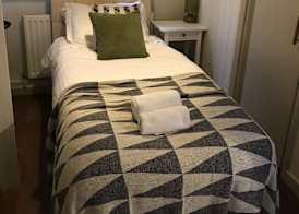 The Wheatsheaf Hotel 3