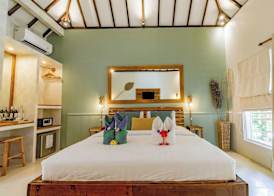 Bale Sampan Boutique Bungalows 2