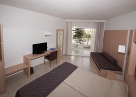 Eix Lagotel Holiday Resort 4