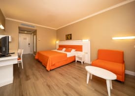 Sueno Hotels Beach Side 4