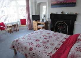 Ty Newydd Guest House 4