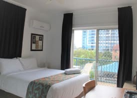 Broadwater Keys Holiday Apartments 4