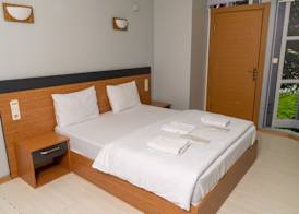 Heraldic Room Hotel 5