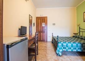 Hotel Villaggio Ristorante Pizzeria Museo TANIT 5