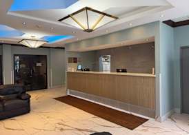 Hilltop Inn & Suites 2