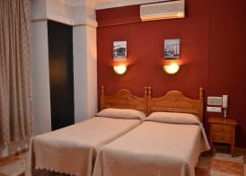 Hotel Virgen de los Reyes 2