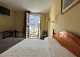 Hotel Joan Canejan 5