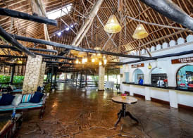 Papillon Lagoon Reef Hotel 2