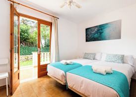 Apartamentos Mar Blanca by Mauter Villas 3