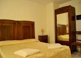 Hotel Italia 4