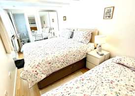 Seafront Apartments 5