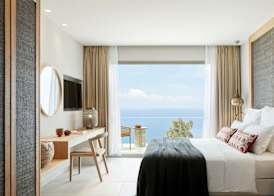 Elix, Mar-Bella Collection 4