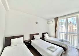 Hotel Lobo 5