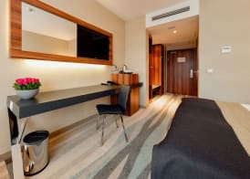 Warsaw Plaza Hotel 5