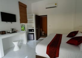 The White Cottage 5