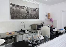 Clelia's Boutique Rooms & Suites 5
