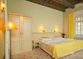Hotel Metamorphis 4