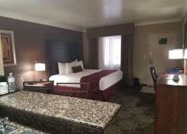 Best Western InnSuites Tucson Foothills Hotel & Suites 4