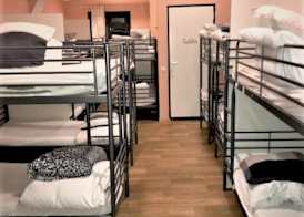 TRENDY Hostel 4
