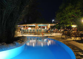 Tropical Beach Hotel 4
