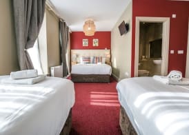 Mc Kevitts Village Hotel 4