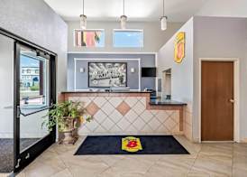 Super 8 by Wyndham Marana/Tucson Area 2