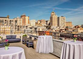 Hotel Adagio, Autograph Collection 5