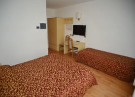 Hotel Canada 4